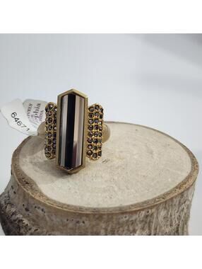 Lia sophia size 9 Ransom Ring nwt